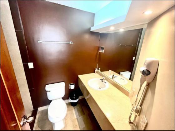 1420 Lujosa Habitacion - Hotel Akros กีโต ภายนอก รูปภาพ