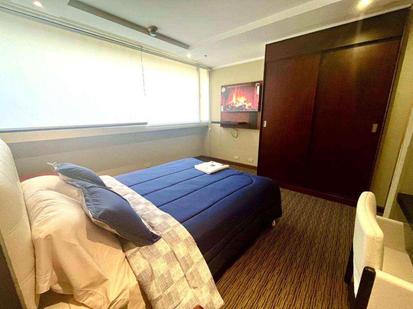 1420 Lujosa Habitacion - Hotel Akros กีโต ภายนอก รูปภาพ