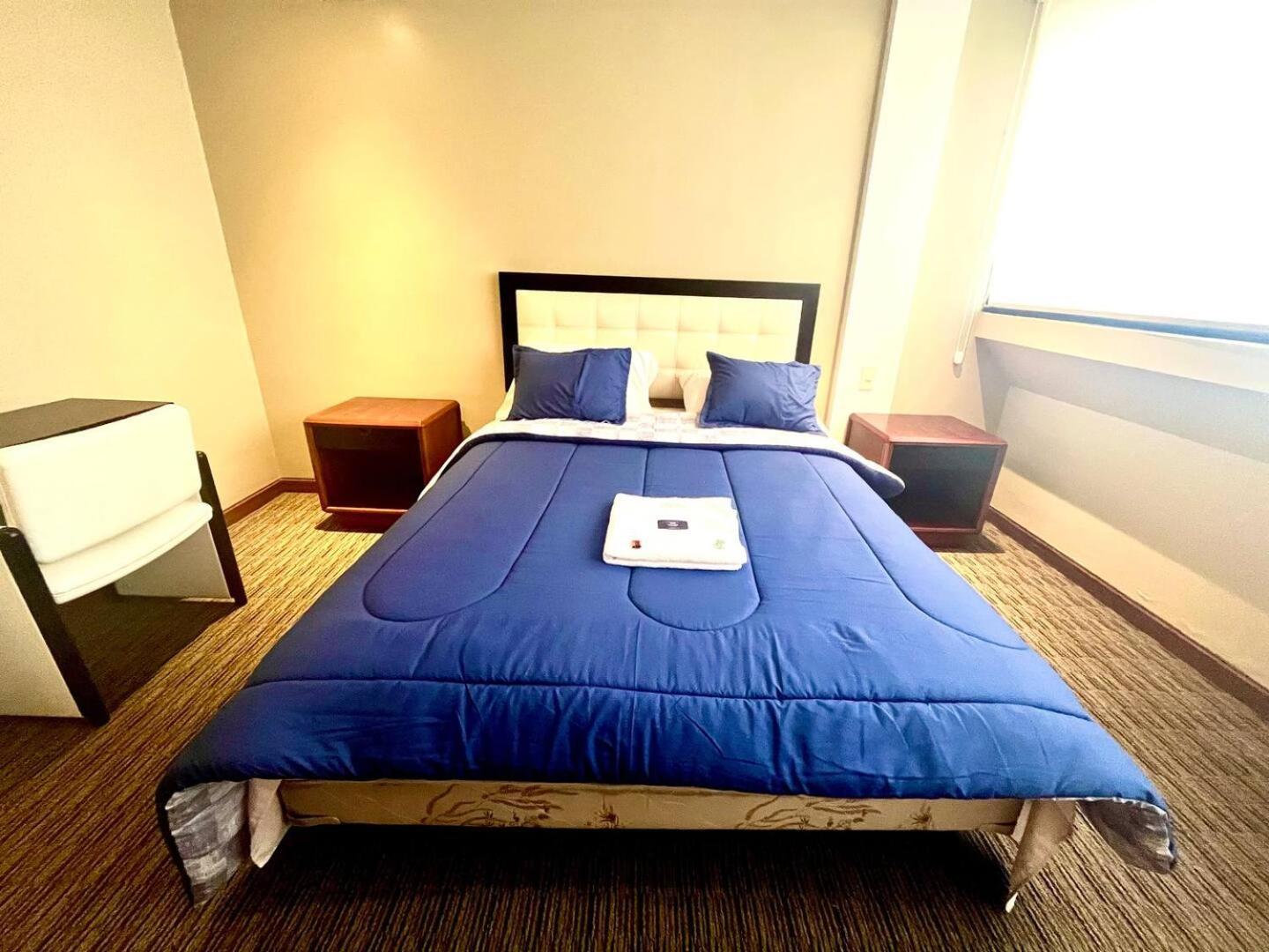 1420 Lujosa Habitacion - Hotel Akros กีโต ภายนอก รูปภาพ